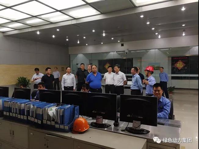 国资公司董事长岳鹏、总裁直军一行视察海宁项目